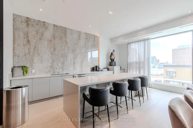 Additional image 38 of 2007 James St Unit 2102