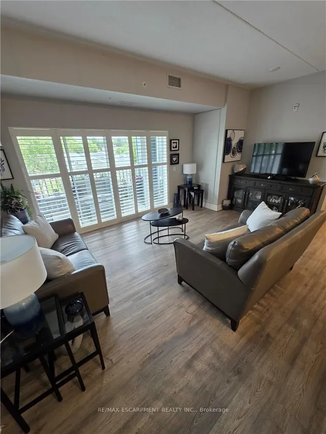 Additional image 7 of 39 SISTER VARGA Terr Unit 105