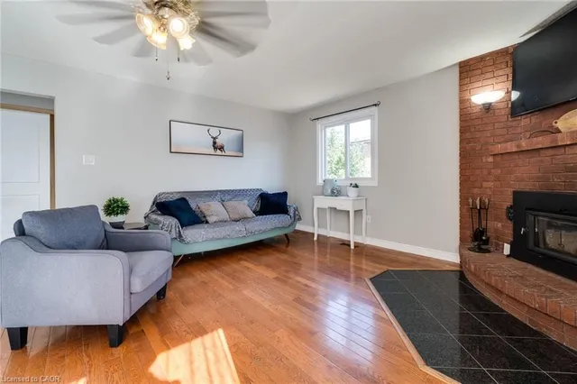 Additional image 19 of 18 Pavarotti Crt