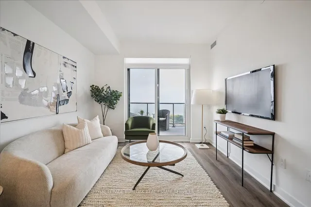 Additional image 15 of 2007 James St Unit 1405