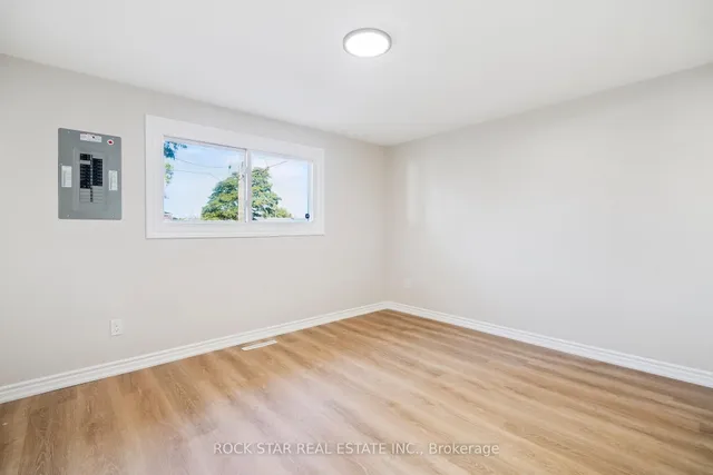 Additional image 16 of 10 Sycamore St