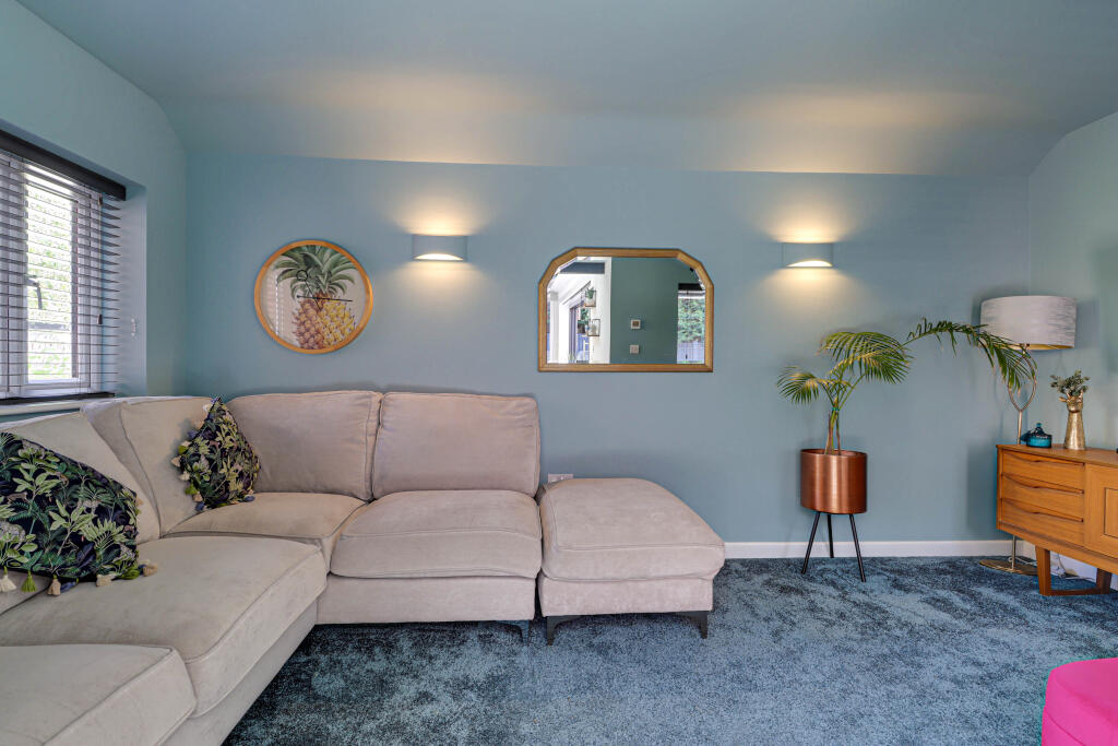 Additional image 10 of Laburnum Grove, St. Albans, Hertfordshire, AL2