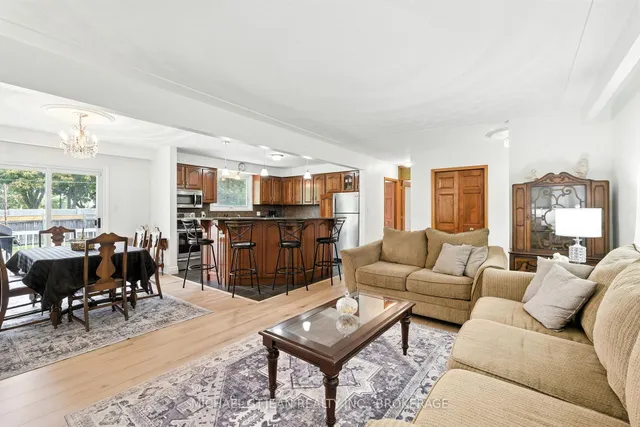 Additional image 17 of 20 Woodside Dr