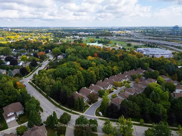 Additional image 3 of 1095 Skyview Dr Unit 2