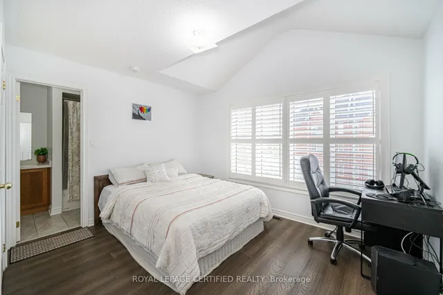 Additional image 28 of 335 Bessborough Dr