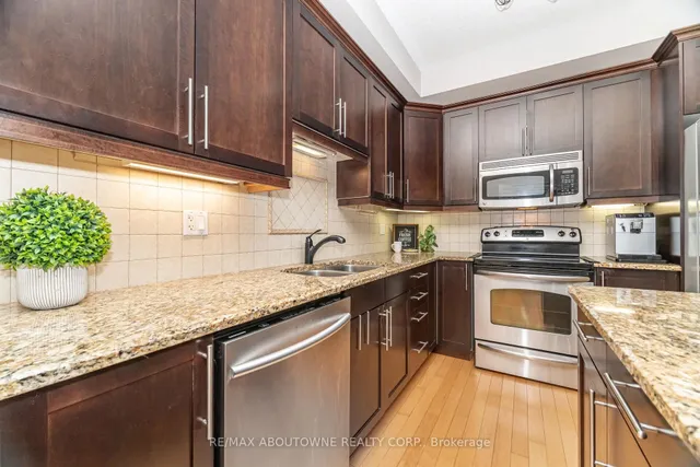 Additional image 18 of 540 Guelph Line Unit 1