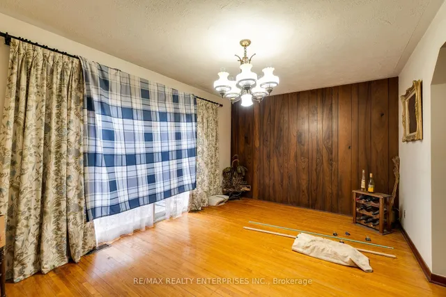 Additional image 30 of 12909 5th Line