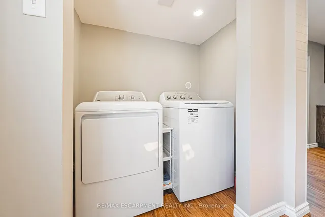 Additional image 27 of 24 Rowanwood St