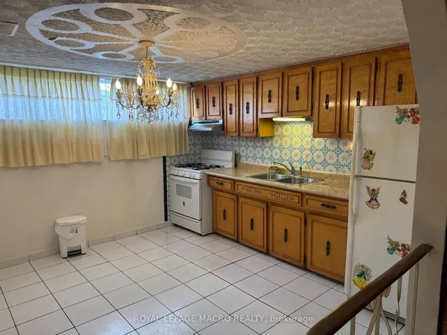 Additional image 25 of 31 Adair Ave