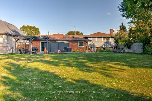 Additional image 35 of 37 WEST Ave