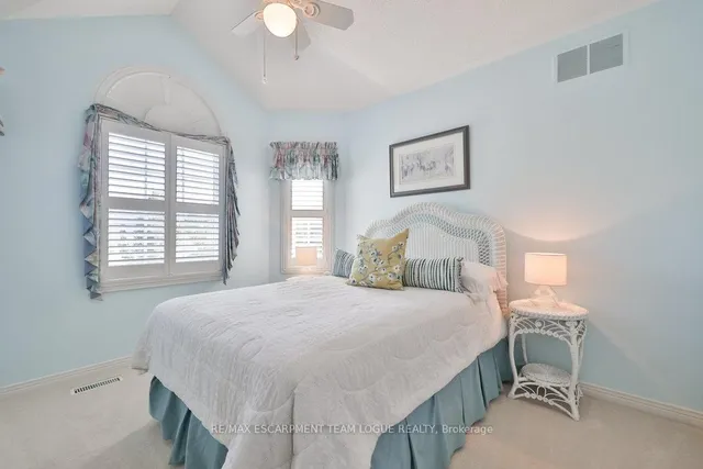 Additional image 30 of 2165 Country Club Dr Unit 16