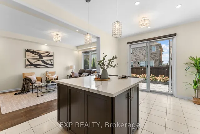 Additional image 11 of 986 Farmstead Dr