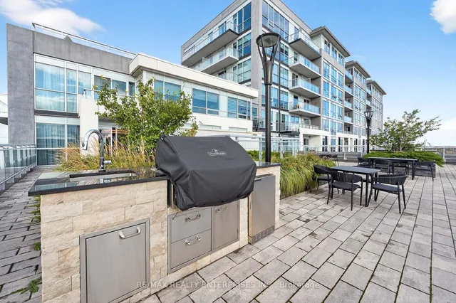 Additional image 42 of 1050 Main St Unit 114