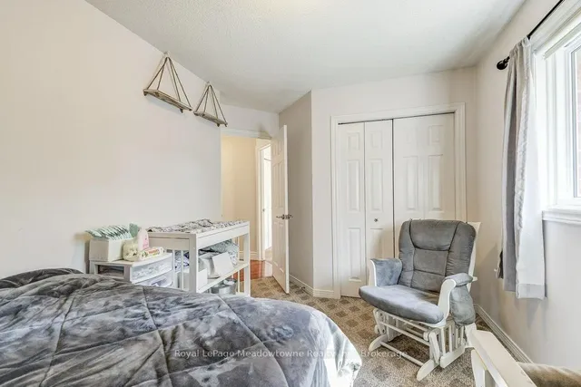 Additional image 20 of 61 Duncan Ave