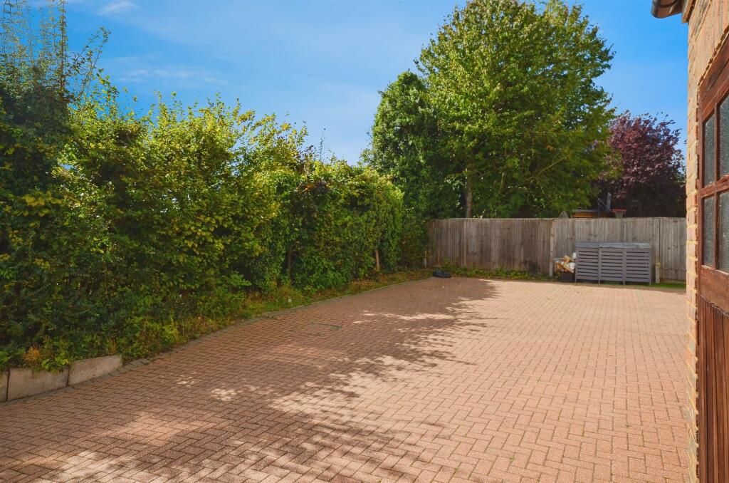 Additional image 17 of Tippendell Lane, St. Albans