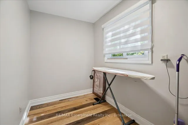 Additional image 32 of 346 Kingsway Pl