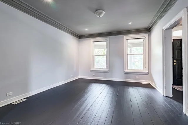 Additional image 12 of 499 Hughson St