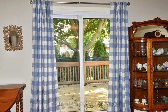 Additional image 4 of 157 Silverbirch Blvd