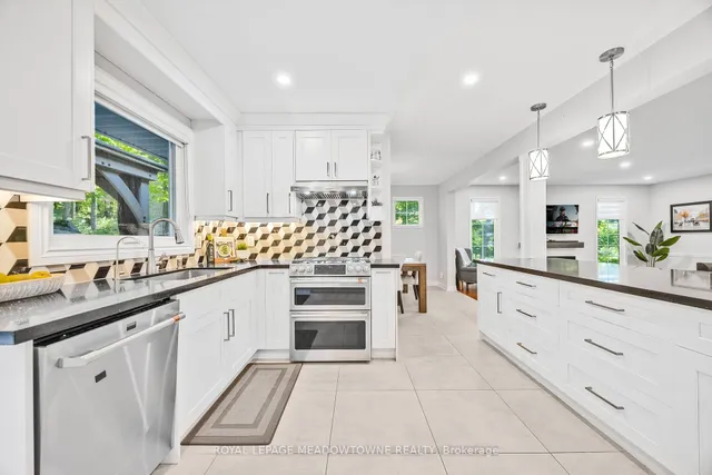 Additional image 15 of 106 Campbell Ave