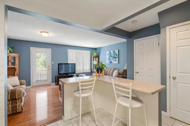 Additional image 17 of 1809 Upper Wentworth St Unit 14