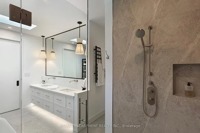 Additional image 21 of 977 Gorton Ave