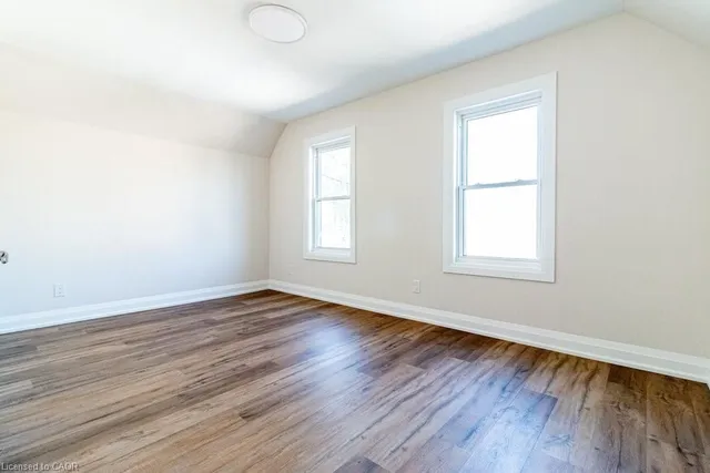 Additional image 15 of 250 Avondale St