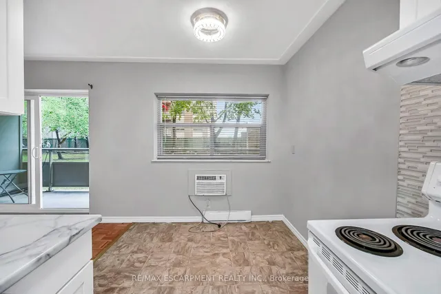 Additional image 12 of 11 Woodman Dr Unit 103