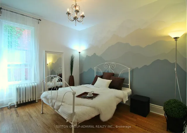 Additional image 26 of 164 WENTWORTH St