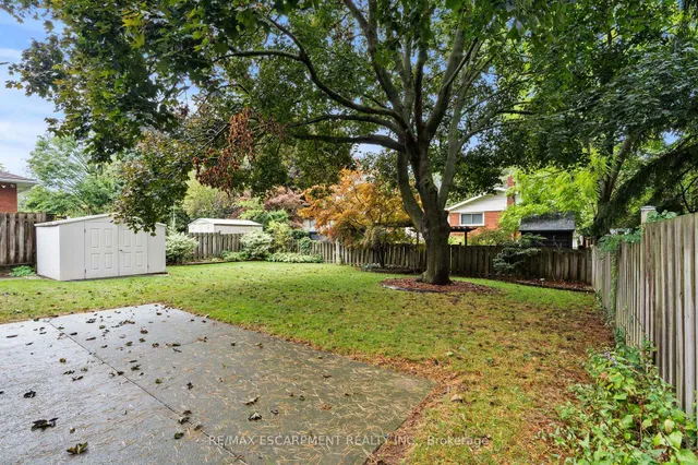 Additional image 35 of 98 Laurier Ave