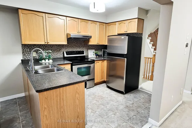 Additional image 8 of 74 Meadow Wood Cres