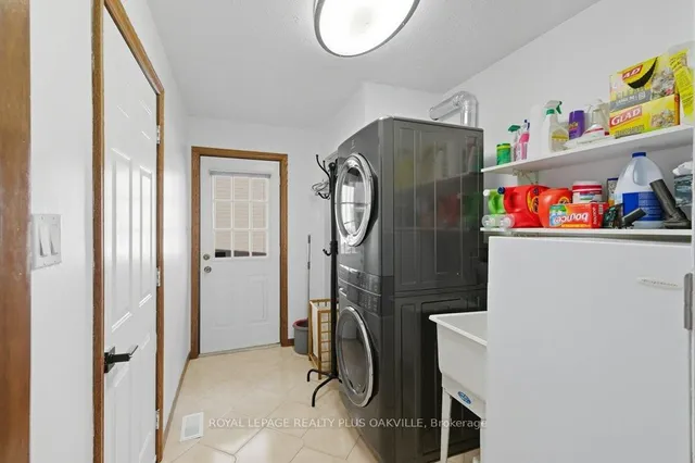 Additional image 18 of 67 Horizon Crt