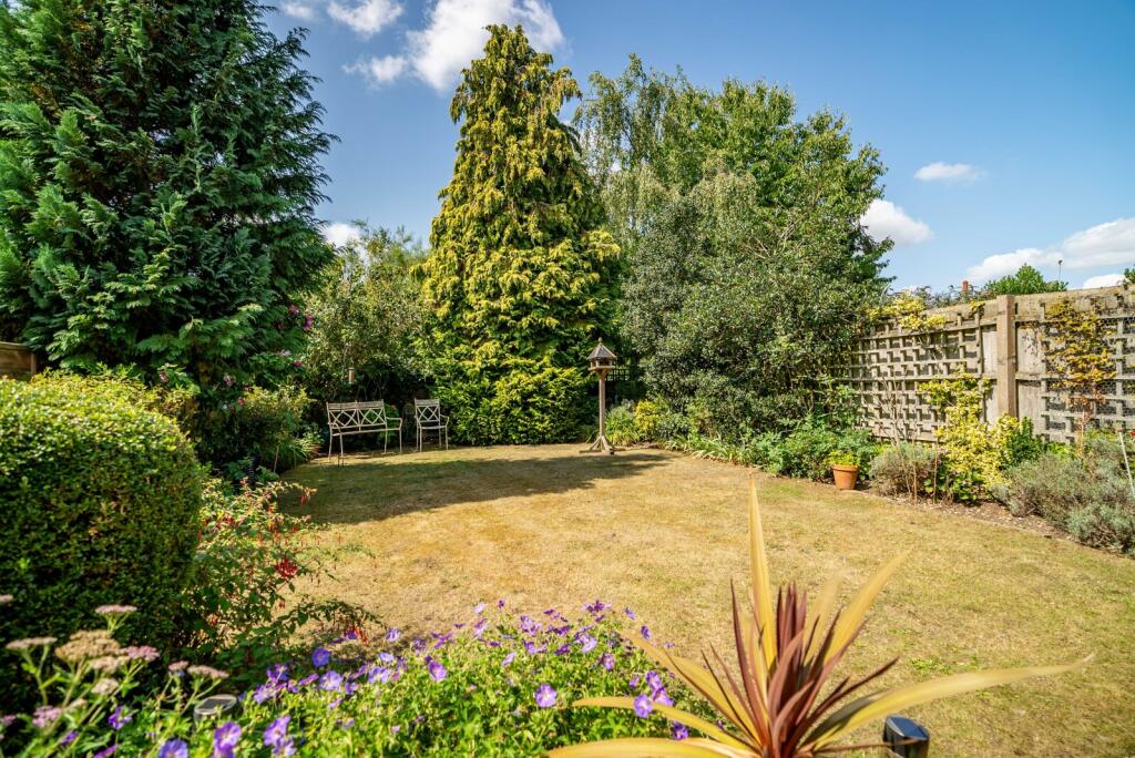 Additional image 20 of Garden Court, Wheathampstead, St. Albans, Hertfordshire, AL4