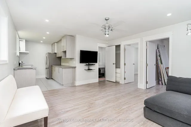 Additional image 6 of 25 Douglas Ave