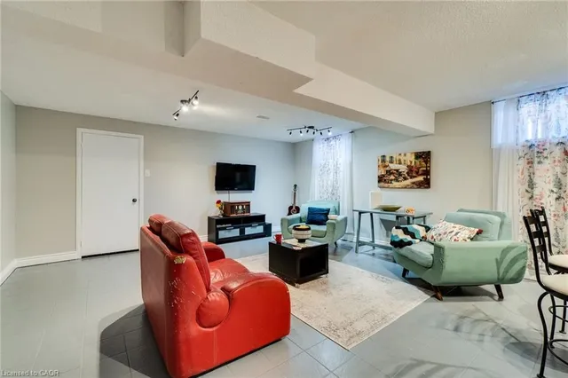 Additional image 30 of 18 Pavarotti Crt