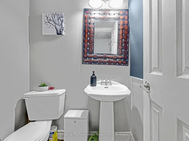 Additional image 10 of 40 Yeoville Crt