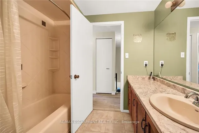 Additional image 29 of 71 Kennard St