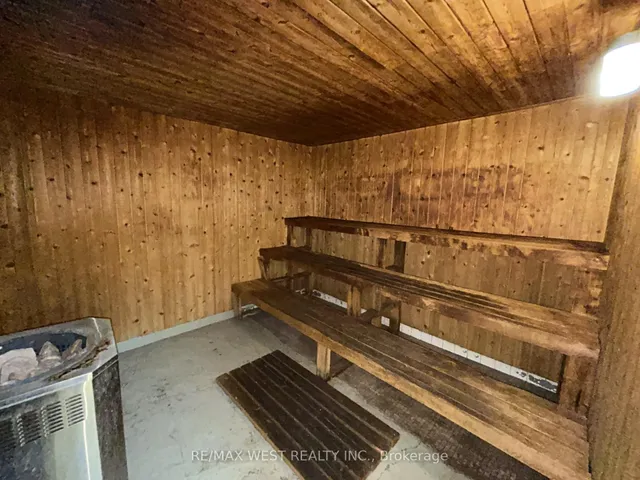 Additional image 19 of 975 Warwick Crt Unit 703