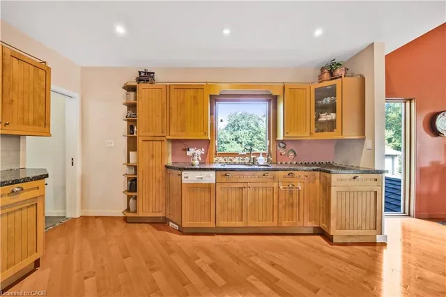 Additional image 12 of 94 Highway 8