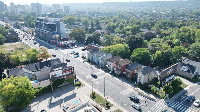 Additional image 40 of 455 Main St