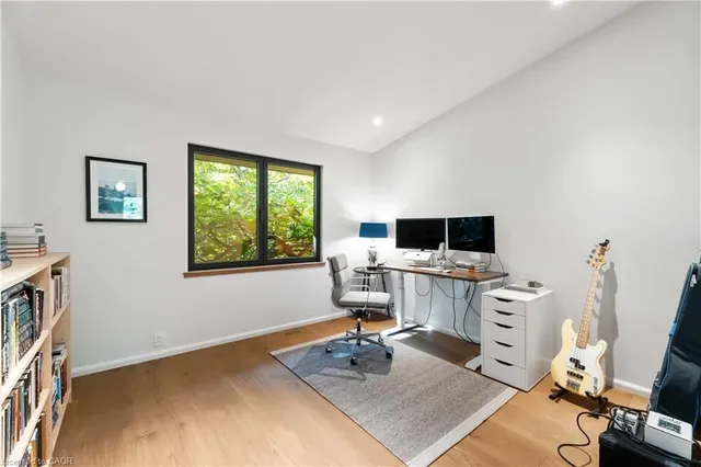 Additional image 20 of 154 Middletown Rd