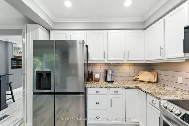 Additional image 16 of 36 Pinecreek Rd