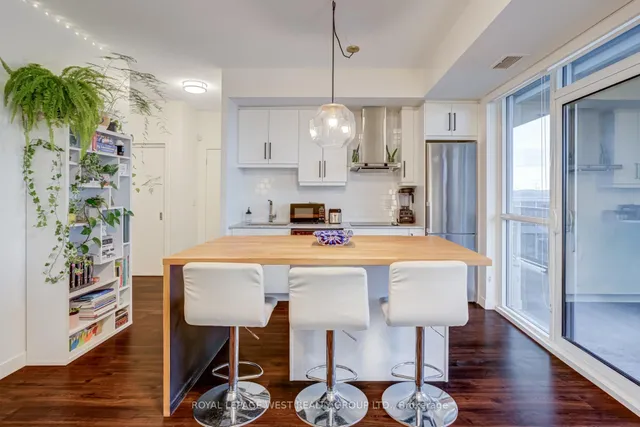 Additional image 12 of 2087 Fairview St Unit 1002