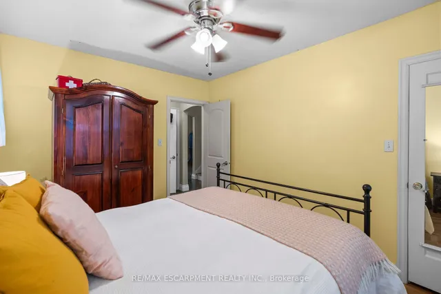 Additional image 12 of 48 Franklin Ave