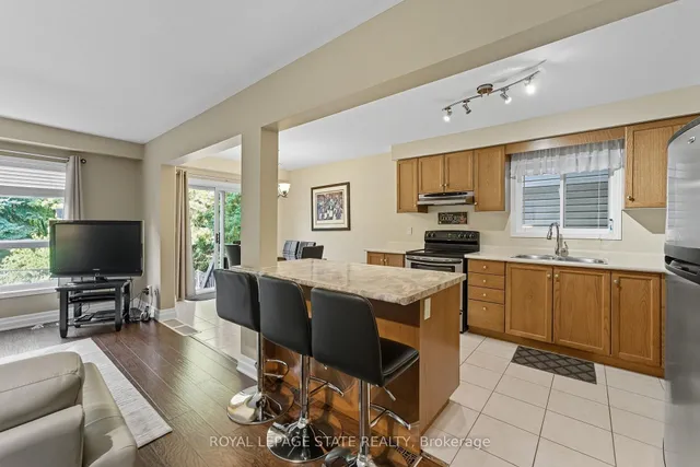 Additional image 7 of 27 Glenhollow Dr