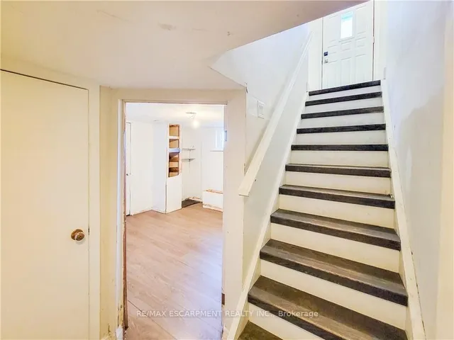 Additional image 4 of 109 TERRACE Dr