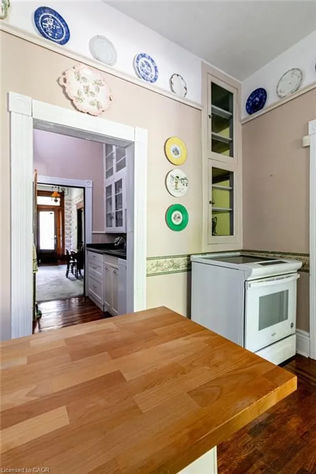 Additional image 15 of 55 Cayley St