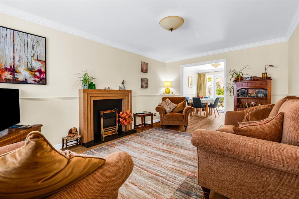 Additional image 6 of Welwyn Hall Gardens, Welwyn