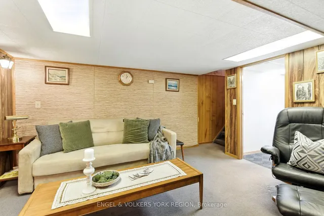 Additional image 32 of 484 John St