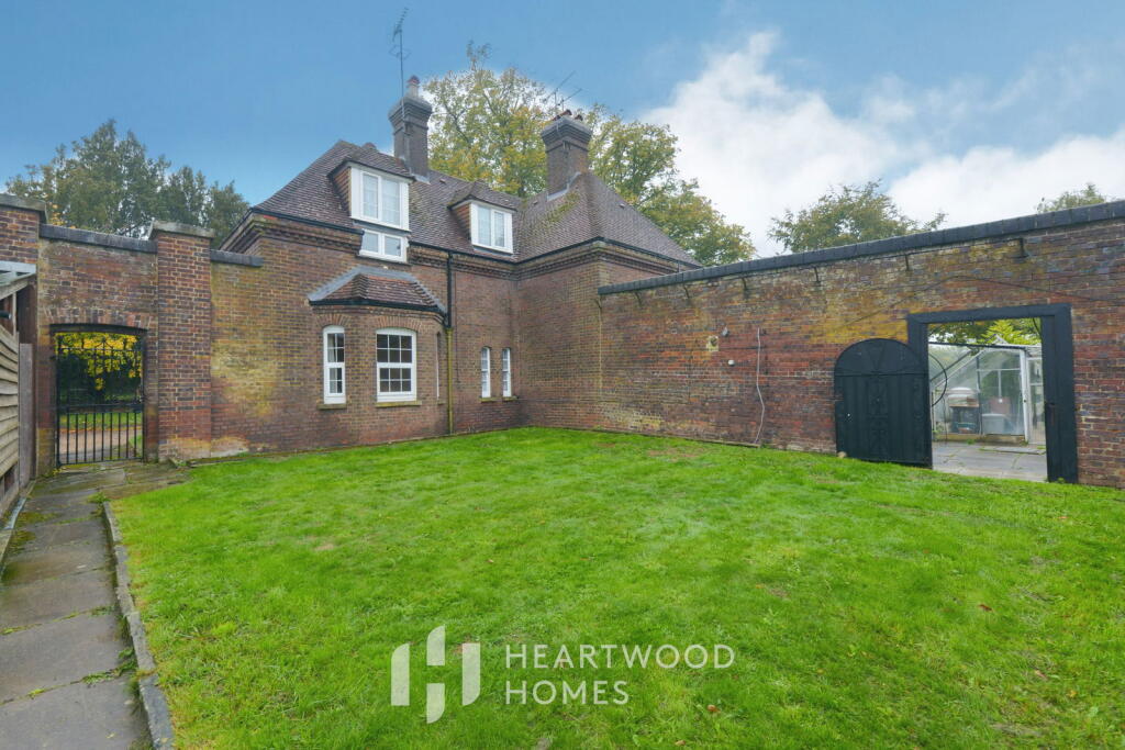 Additional image 26 of Gardeners Cottage, Batchwood Hall, St. Albans, AL3 5XA