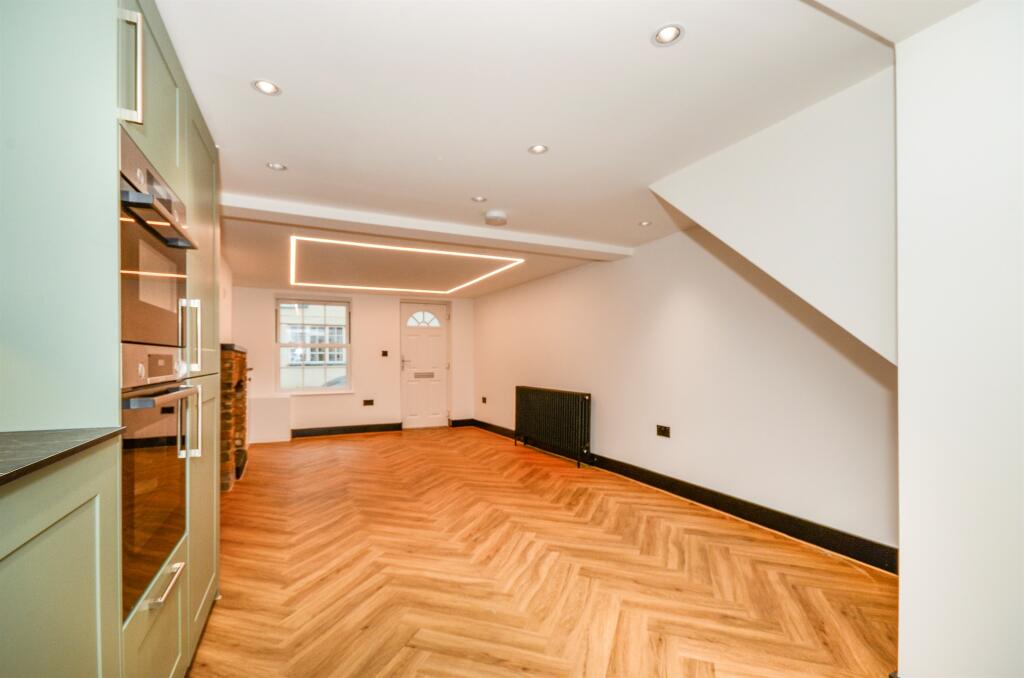 Additional image 14 of High Street, Redbourn, St. Albans